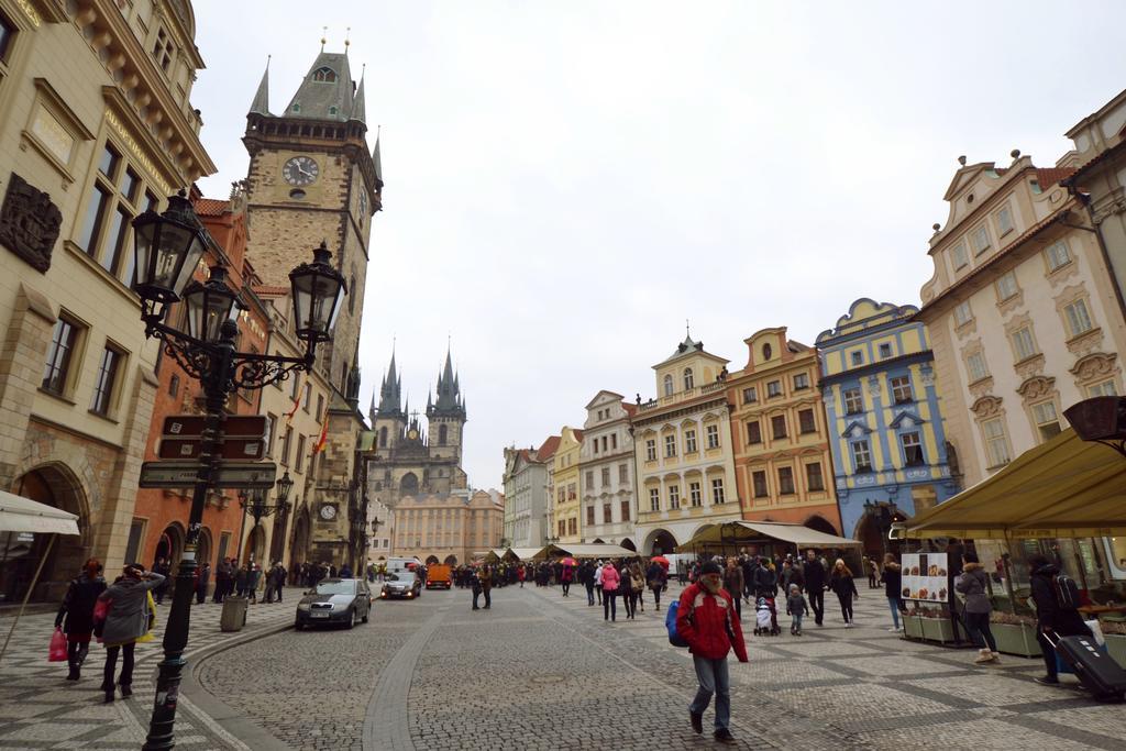 Апартаменты Cozy Flat By The Astronomical Clock Прага Экстерьер фото